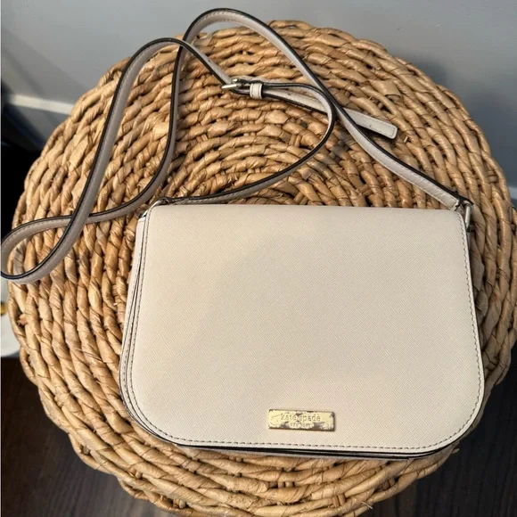 kate spade beige crossbody bag - Picture 3 of 6